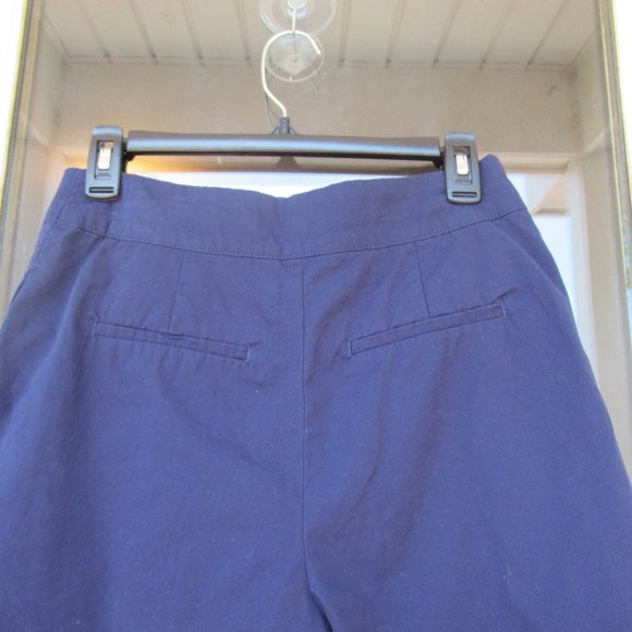 Deleting NWT High rise cuffed short size 18 - Picture 6 of 14